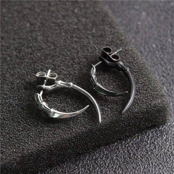 Gothic Animal Claw / Horn Stud Earrings for Women / Men – Stainless Steel Black Silver / Color Gothtopia https://gothtopia.com