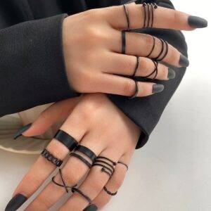Simple Temperament Ladies Wear 16 Sets Of Spiral Joint Rings In Black Gothtopia https://gothtopia.com